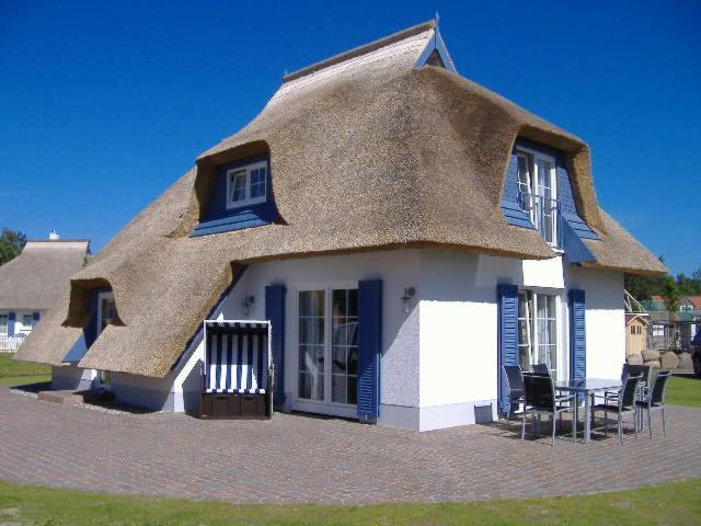 Reetdachhaus Direkt Am Meer Fuer 6 Personen!! Karlshagen Luaran gambar